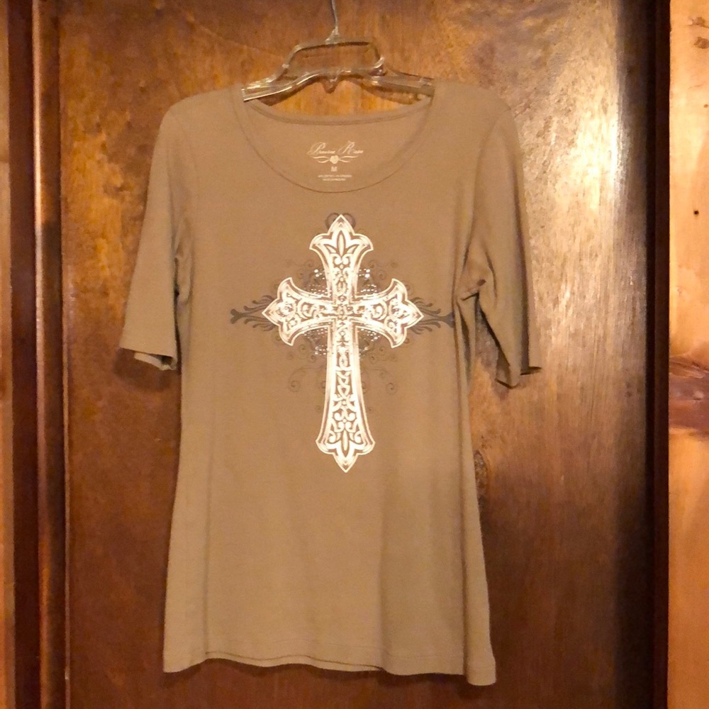 Prairie Rose tan shirt w/ cross on front with rhinestones medium